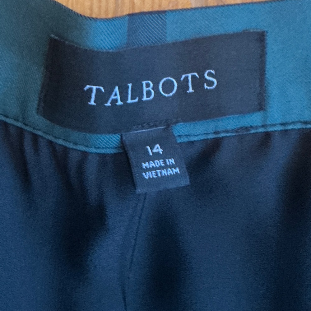 Talbots Black Green and Navy Tartan A-Line Pleated Skirt - Picture 3 of 8